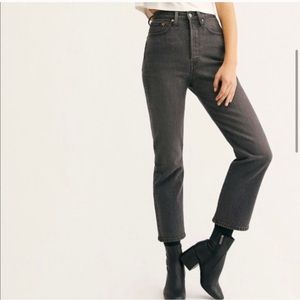 Levi’s Ribcage Straight Leg